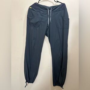 Women’s lole black joggers!